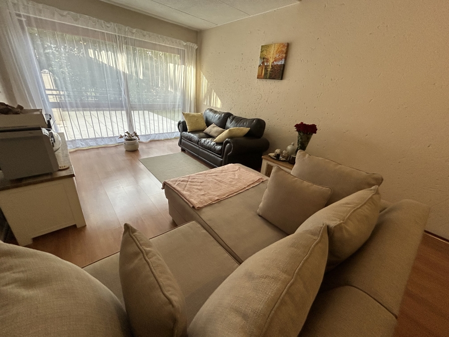 2 Bedroom Property for Sale in Sunninghill Gauteng