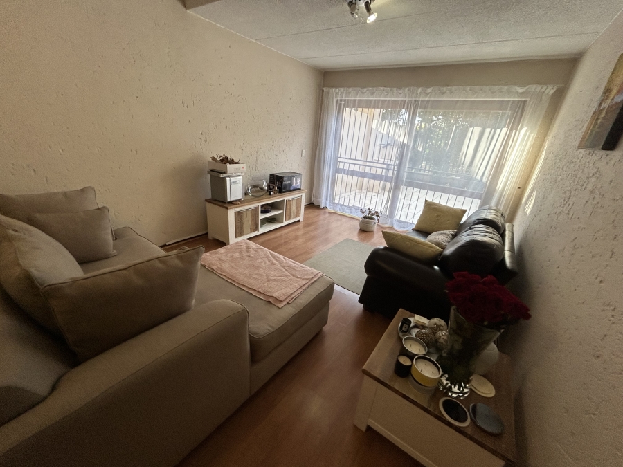 2 Bedroom Property for Sale in Sunninghill Gauteng