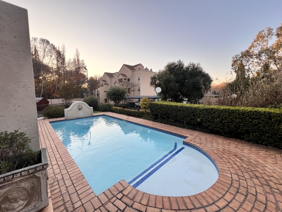 2 Bedroom Property for Sale in Sunninghill Gauteng