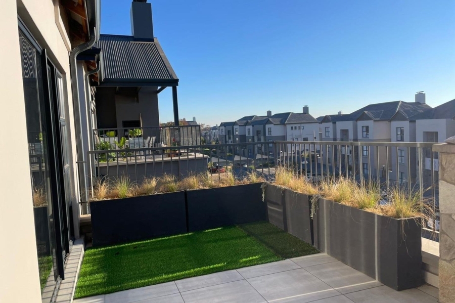 To Let 2 Bedroom Property for Rent in The Polofields Gauteng