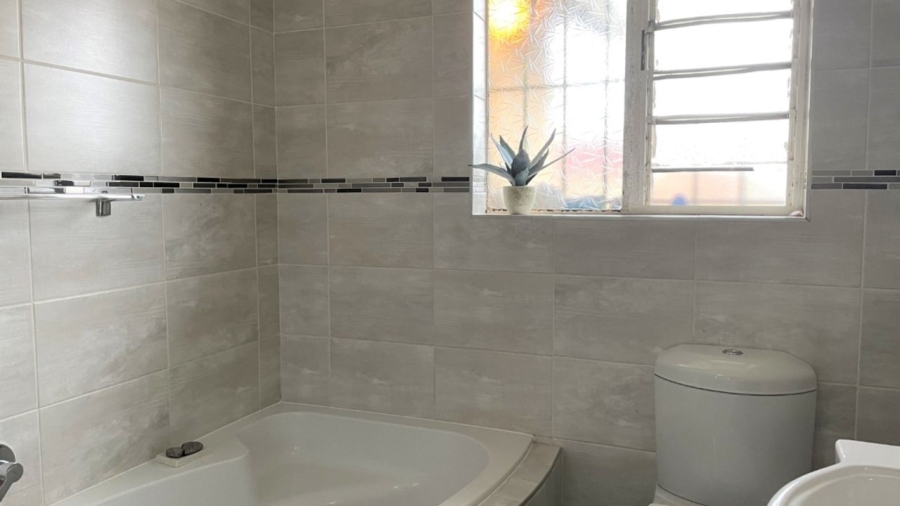 3 Bedroom Property for Sale in Klopperpark Gauteng