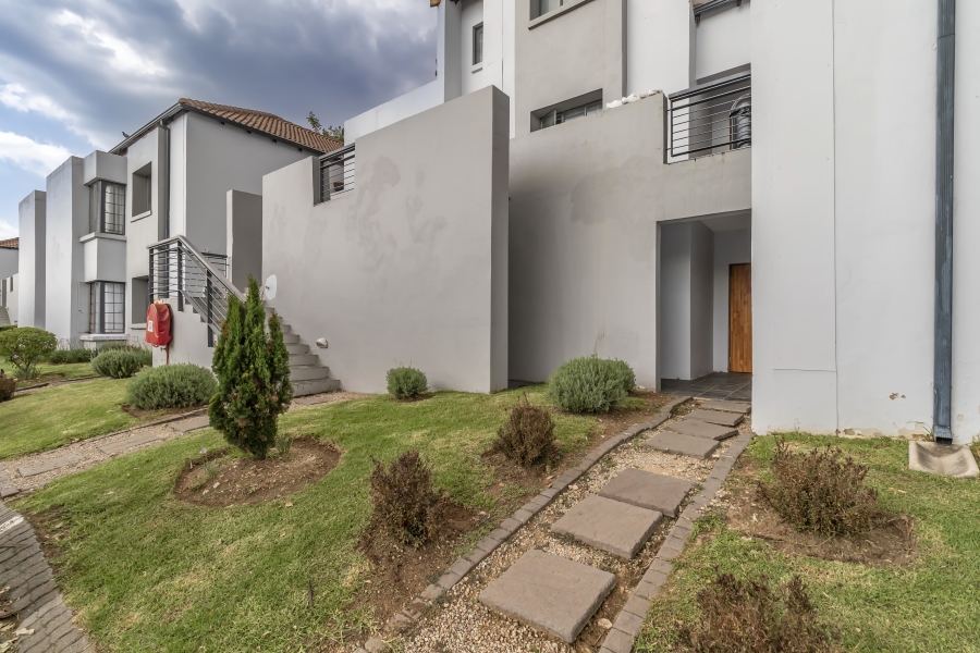 2 Bedroom Property for Sale in Douglasdale Gauteng