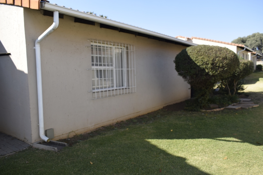 2 Bedroom Property for Sale in Elspark Gauteng