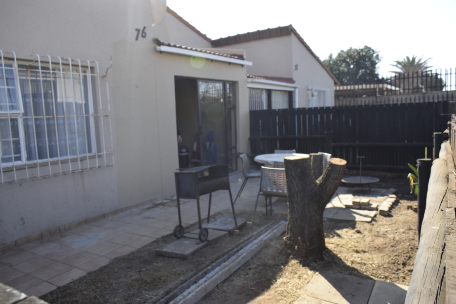 2 Bedroom Property for Sale in Elspark Gauteng