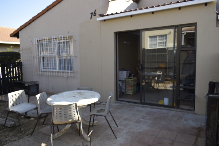 2 Bedroom Property for Sale in Elspark Gauteng