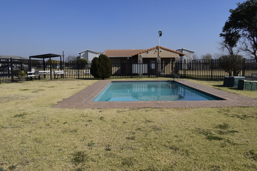 2 Bedroom Property for Sale in Elspark Gauteng