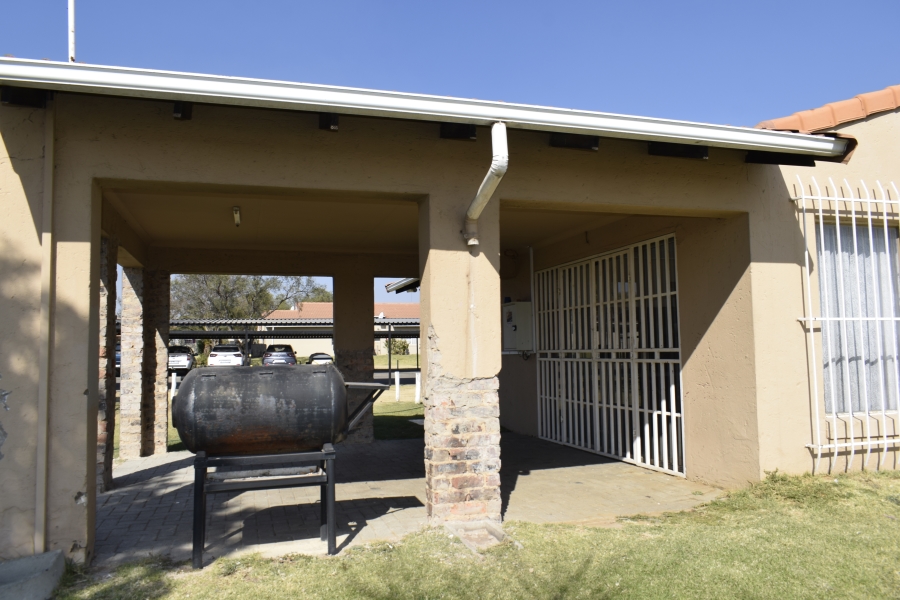 2 Bedroom Property for Sale in Elspark Gauteng