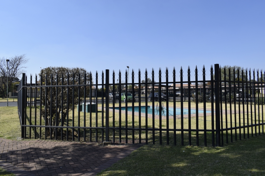 2 Bedroom Property for Sale in Elspark Gauteng