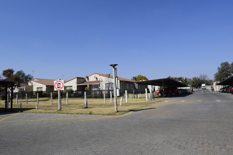 2 Bedroom Property for Sale in Elspark Gauteng