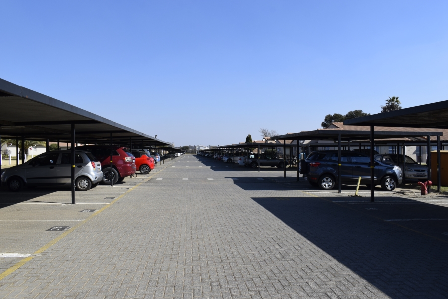 2 Bedroom Property for Sale in Elspark Gauteng