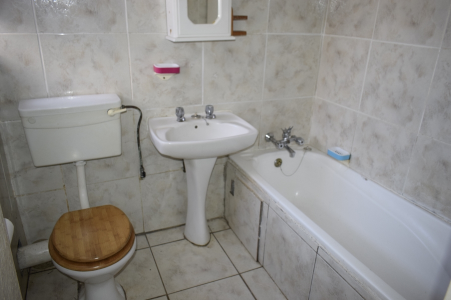 2 Bedroom Property for Sale in Elspark Gauteng