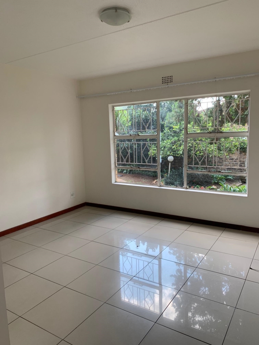 To Let 2 Bedroom Property for Rent in Douglasdale Gauteng