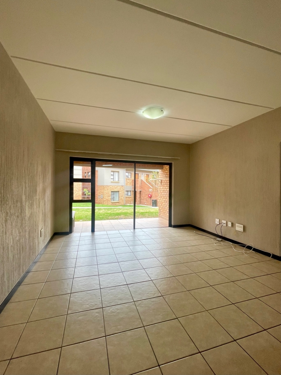 To Let 2 Bedroom Property for Rent in Wilgeheuwel Gauteng