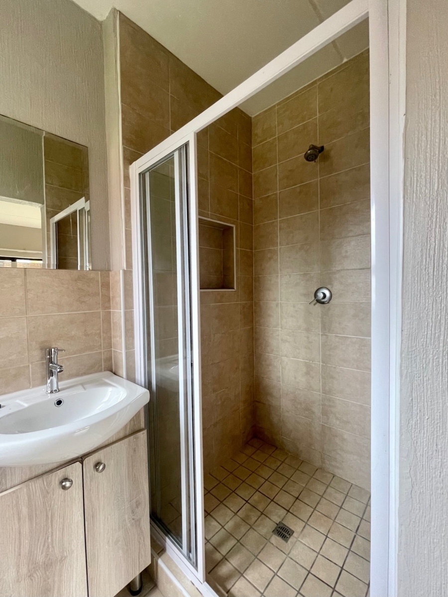 To Let 2 Bedroom Property for Rent in Wilgeheuwel Gauteng
