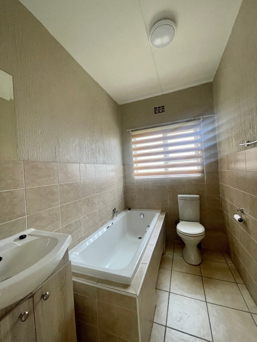 To Let 2 Bedroom Property for Rent in Wilgeheuwel Gauteng