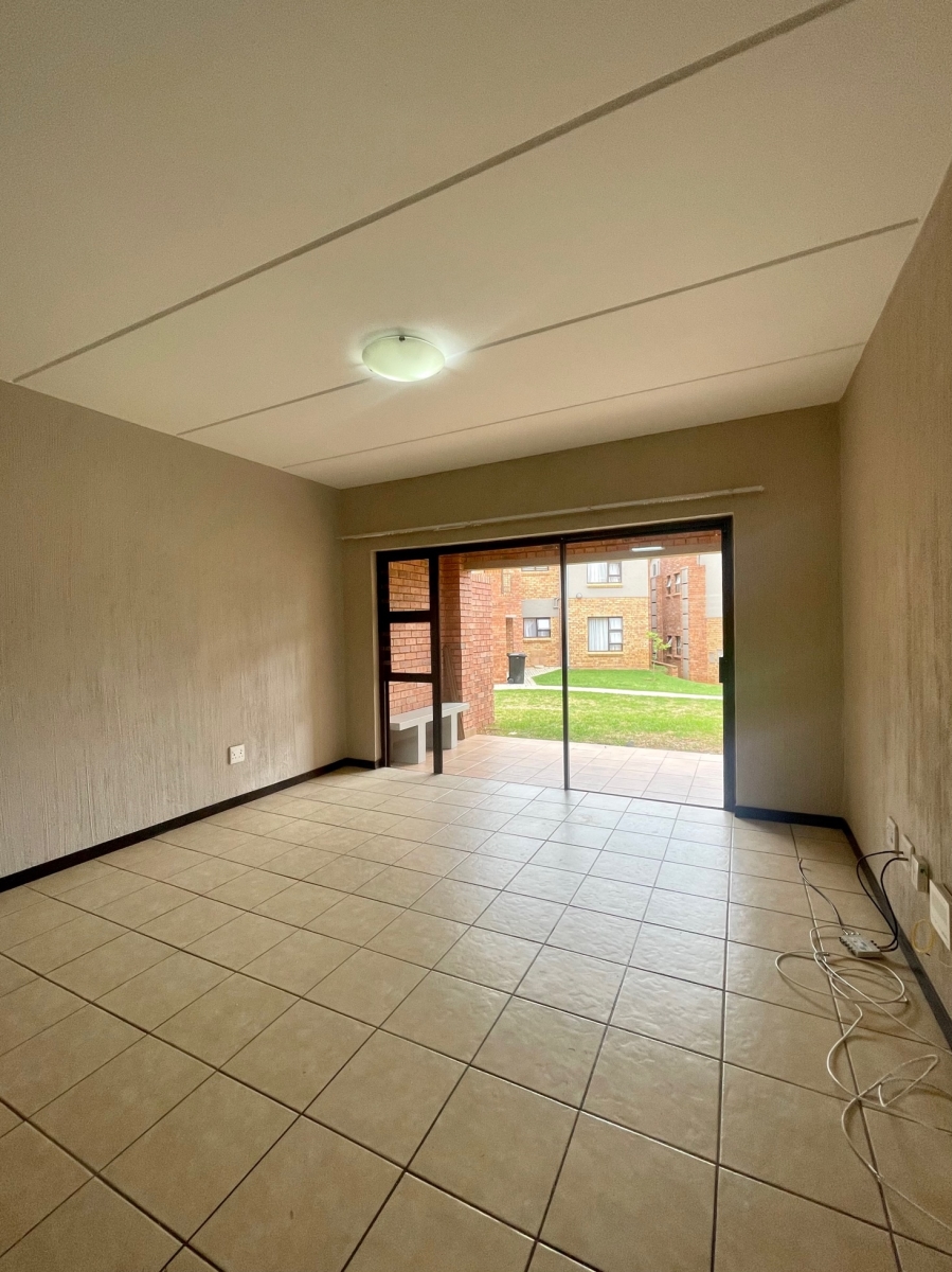 To Let 2 Bedroom Property for Rent in Wilgeheuwel Gauteng
