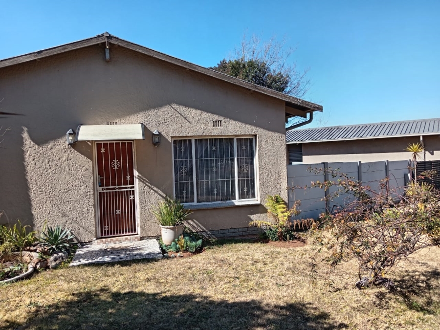 3 Bedroom Property for Sale in Witpoortjie Gauteng