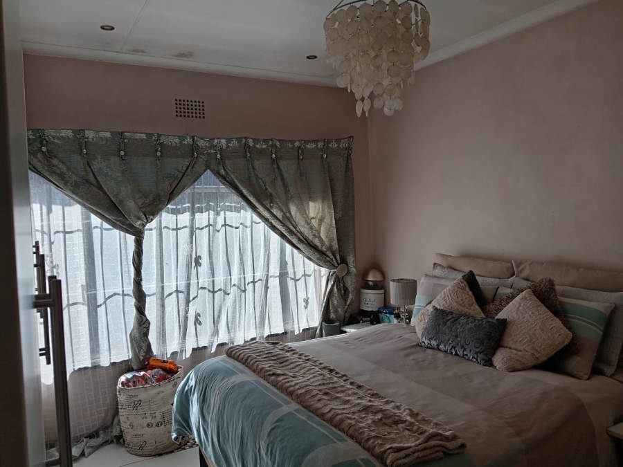 3 Bedroom Property for Sale in Witpoortjie Gauteng