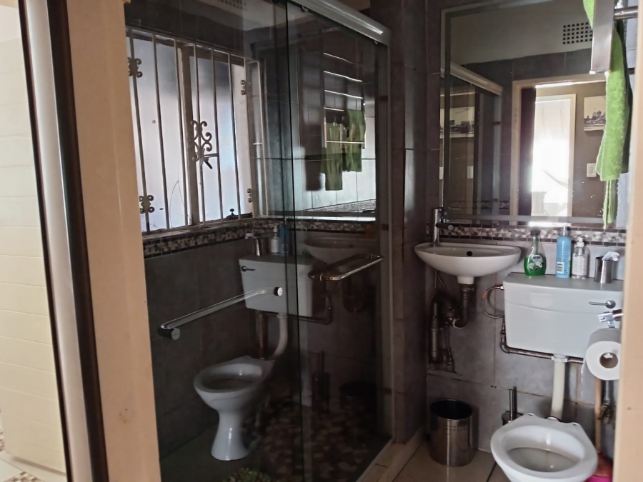 3 Bedroom Property for Sale in Witpoortjie Gauteng