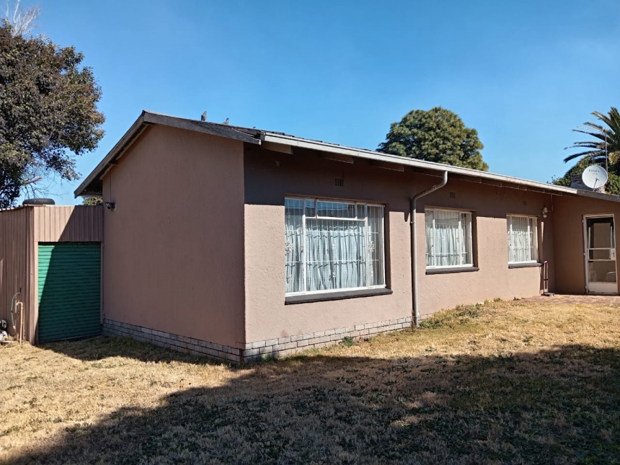 3 Bedroom Property for Sale in Witpoortjie Gauteng