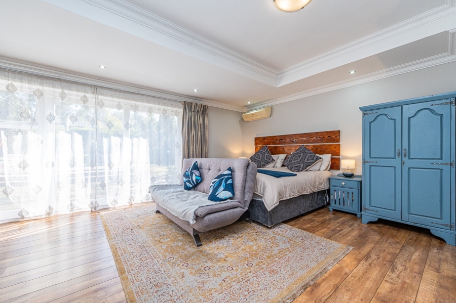 5 Bedroom Property for Sale in Olivedale Gauteng