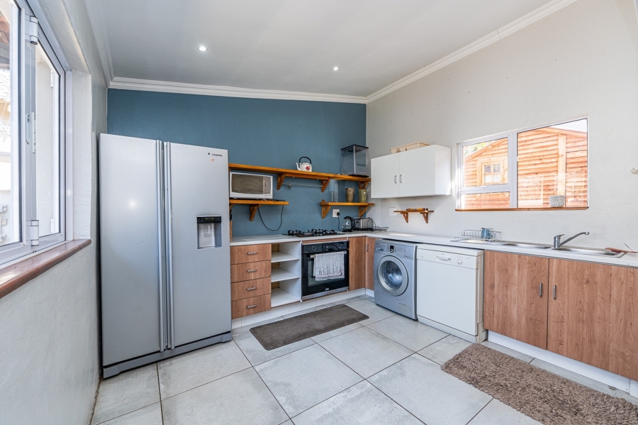 5 Bedroom Property for Sale in Olivedale Gauteng