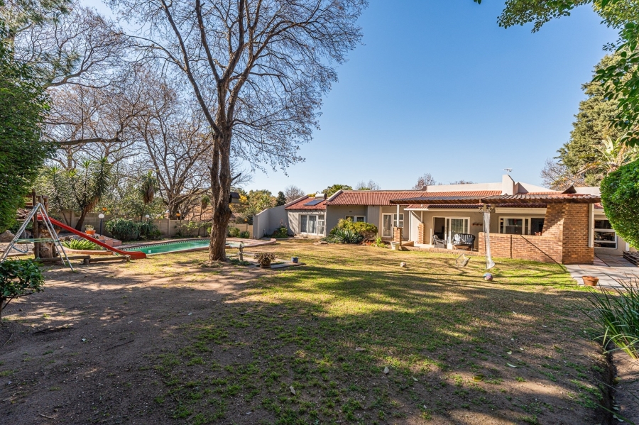 5 Bedroom Property for Sale in Olivedale Gauteng