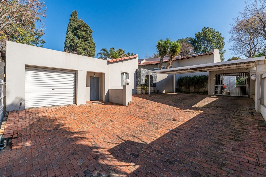 5 Bedroom Property for Sale in Olivedale Gauteng