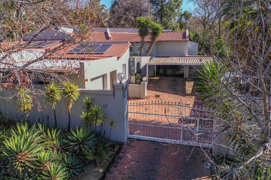 5 Bedroom Property for Sale in Olivedale Gauteng