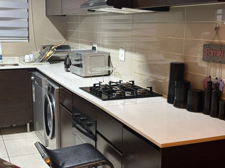 3 Bedroom Property for Sale in Greenstone Ridge Gauteng