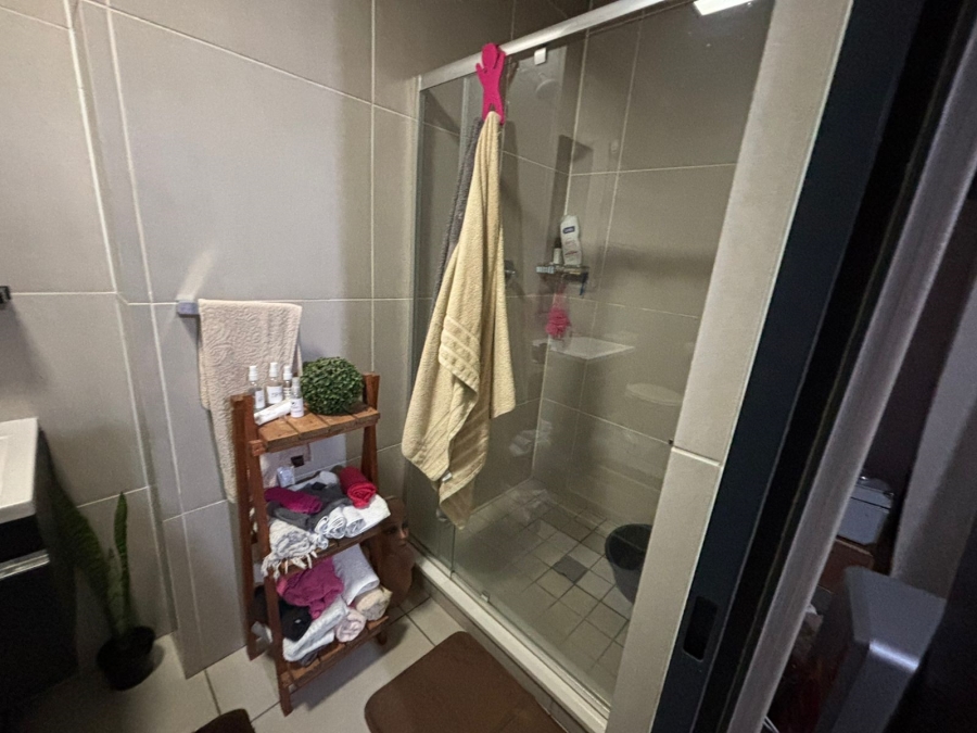 3 Bedroom Property for Sale in Greenstone Ridge Gauteng