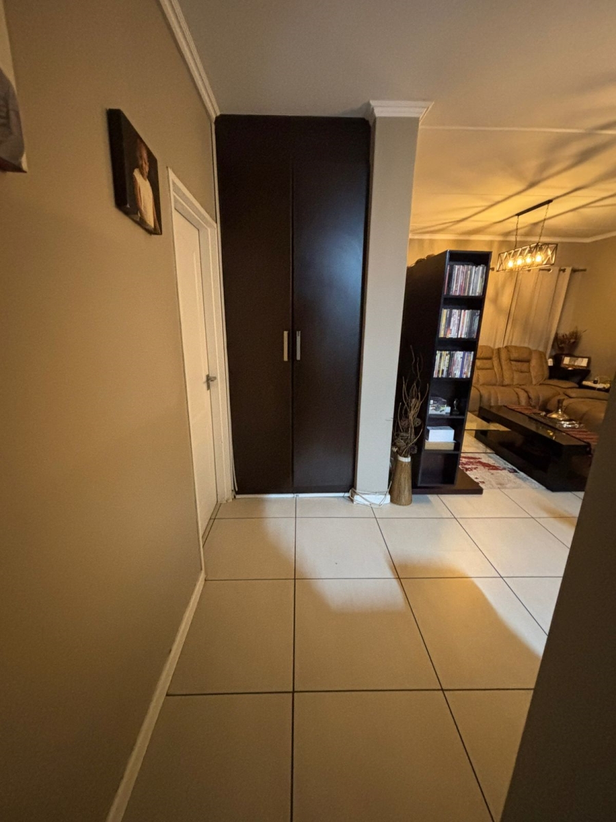 3 Bedroom Property for Sale in Greenstone Ridge Gauteng