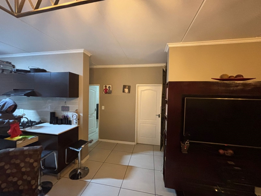 3 Bedroom Property for Sale in Greenstone Ridge Gauteng