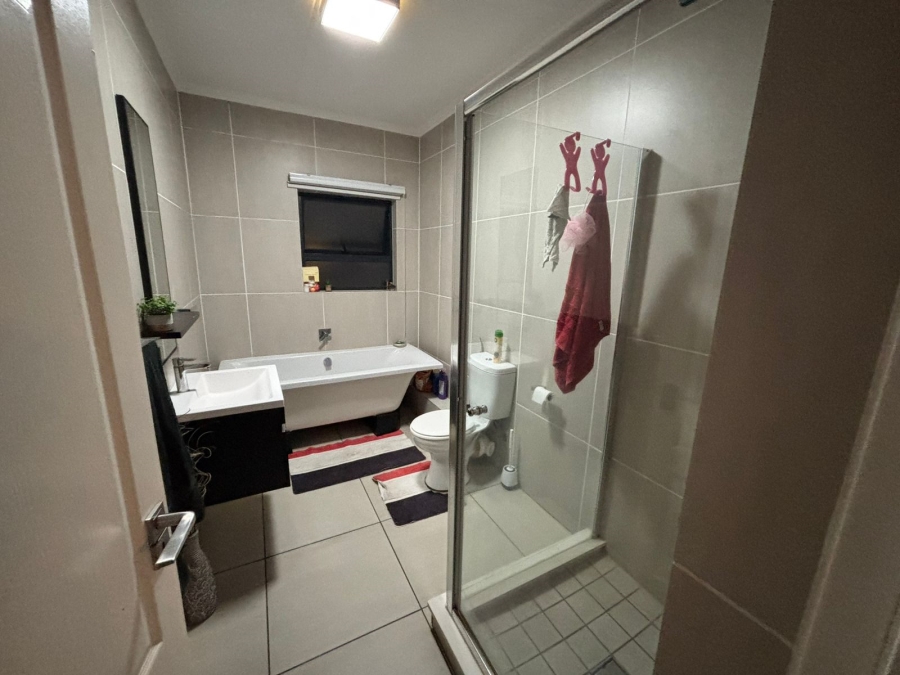 3 Bedroom Property for Sale in Greenstone Ridge Gauteng