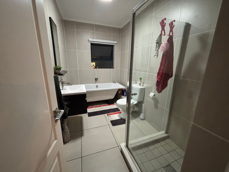 3 Bedroom Property for Sale in Greenstone Ridge Gauteng