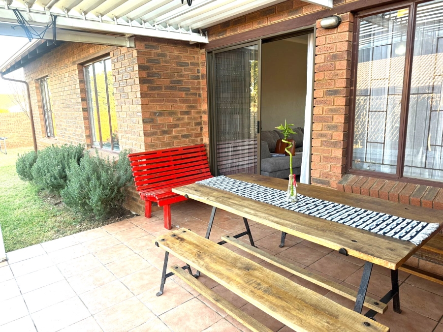 3 Bedroom Property for Sale in Equestria Gauteng