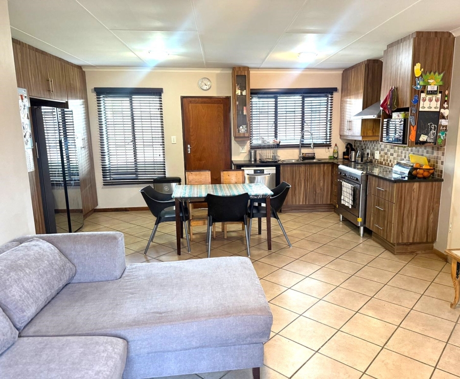 3 Bedroom Property for Sale in Equestria Gauteng