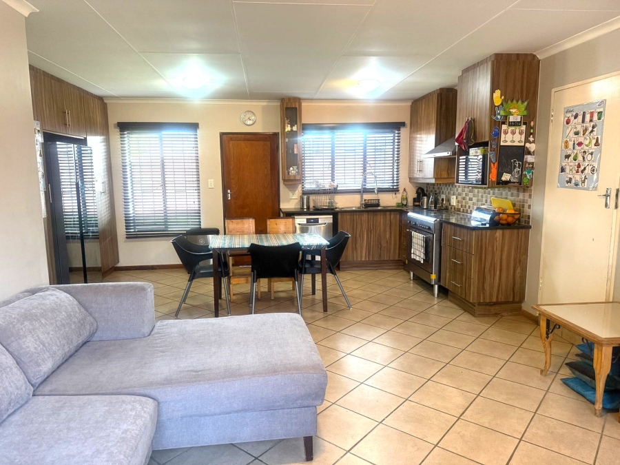 3 Bedroom Property for Sale in Equestria Gauteng