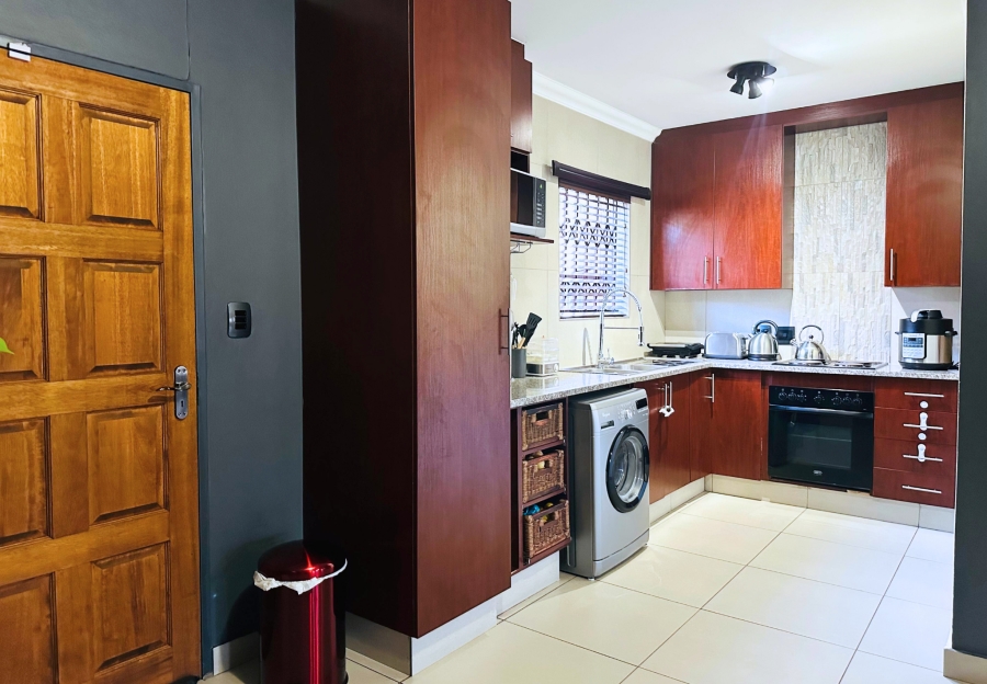 3 Bedroom Property for Sale in Annlin Gauteng