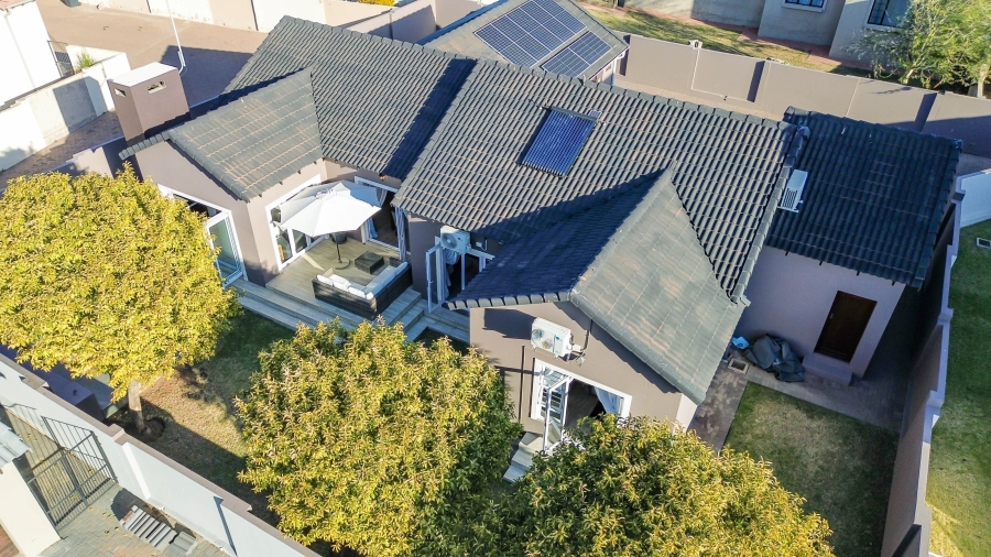 3 Bedroom Property for Sale in Thatchfield Estate Gauteng