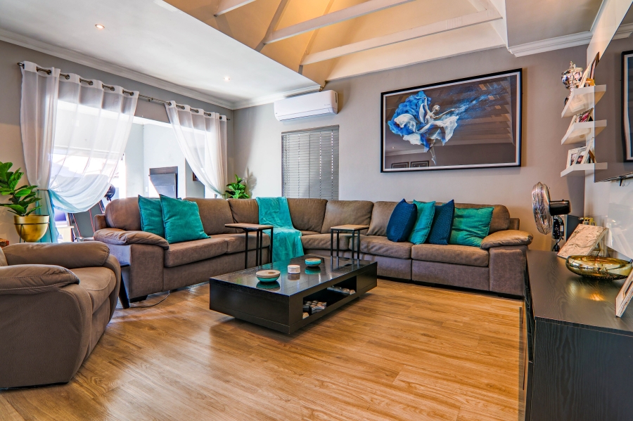 3 Bedroom Property for Sale in Thatchfield Estate Gauteng