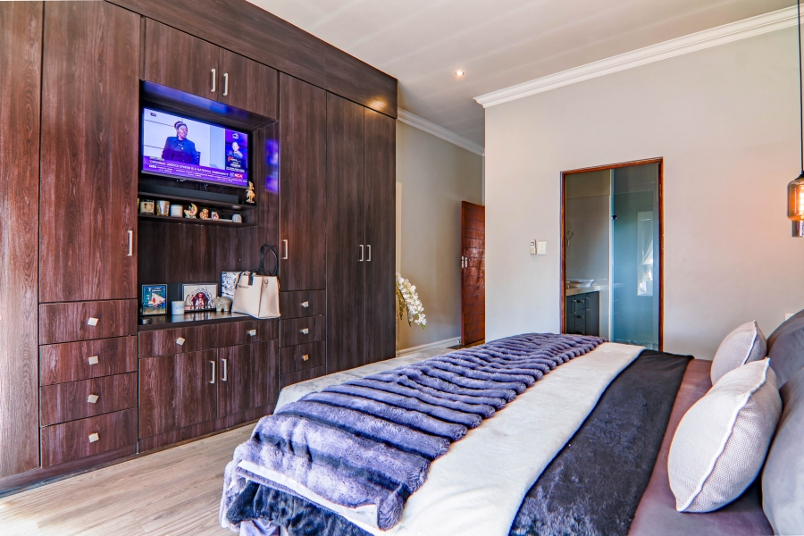 3 Bedroom Property for Sale in Thatchfield Estate Gauteng