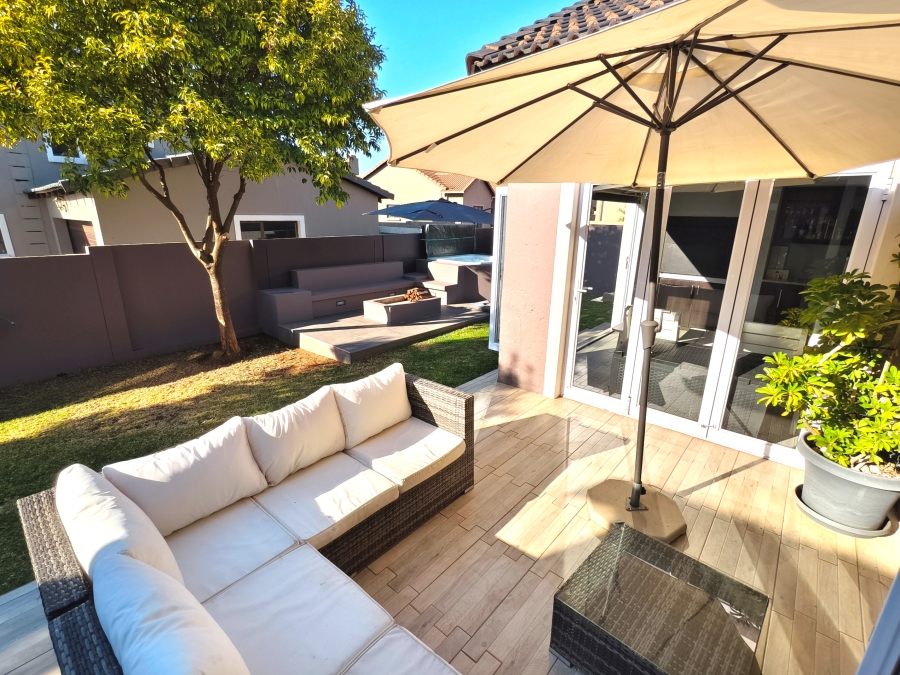 3 Bedroom Property for Sale in Thatchfield Estate Gauteng