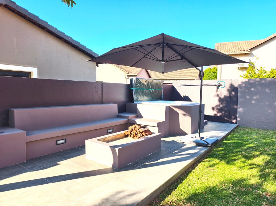 3 Bedroom Property for Sale in Thatchfield Estate Gauteng