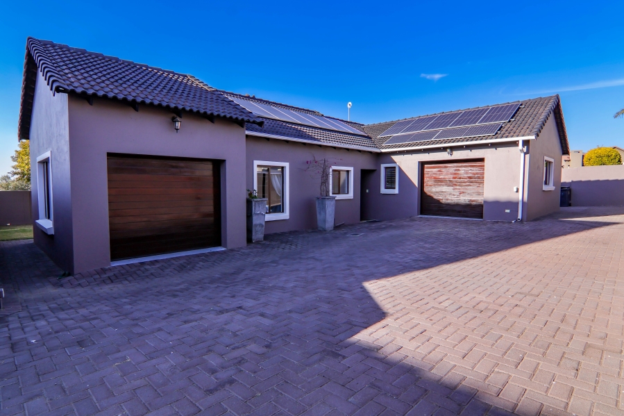 3 Bedroom Property for Sale in Thatchfield Estate Gauteng