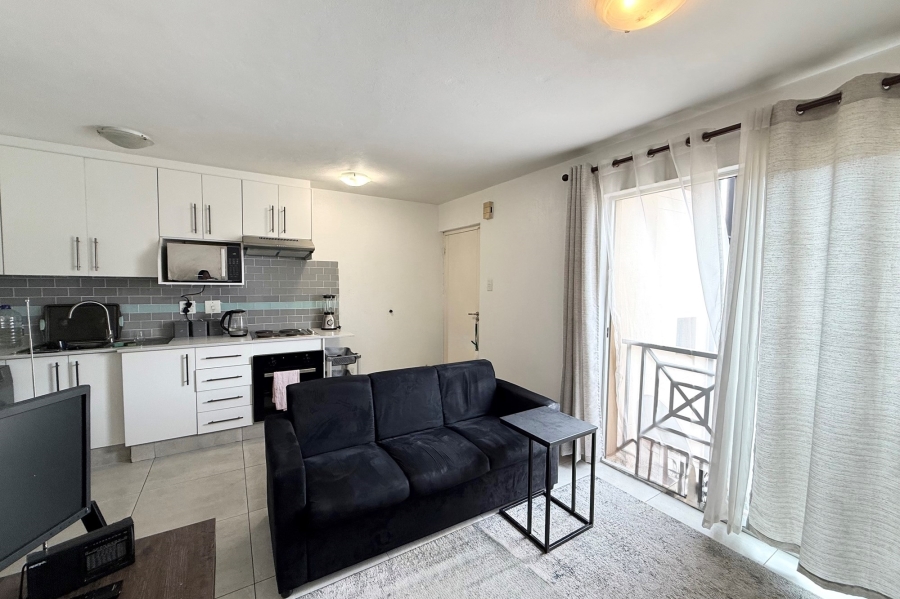 To Let 1 Bedroom Property for Rent in Bryanston Gauteng