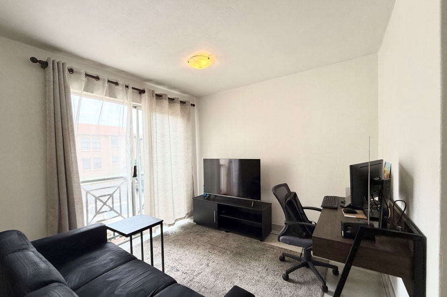 To Let 1 Bedroom Property for Rent in Bryanston Gauteng