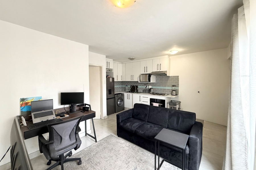 To Let 1 Bedroom Property for Rent in Bryanston Gauteng