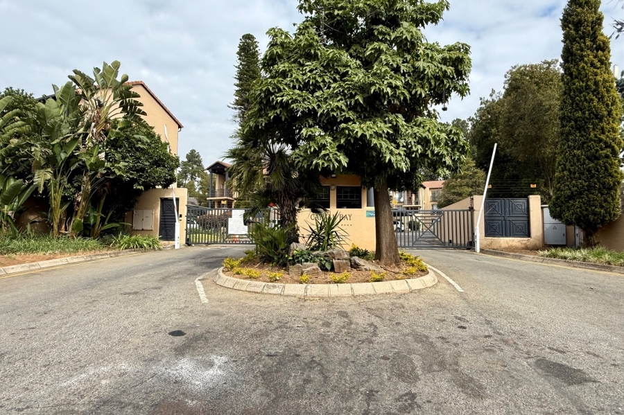To Let 1 Bedroom Property for Rent in Bryanston Gauteng