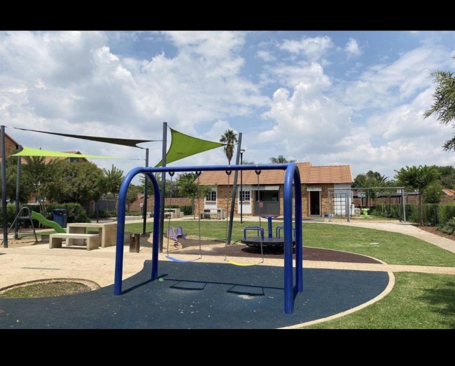 2 Bedroom Property for Sale in Pretoria North Gauteng